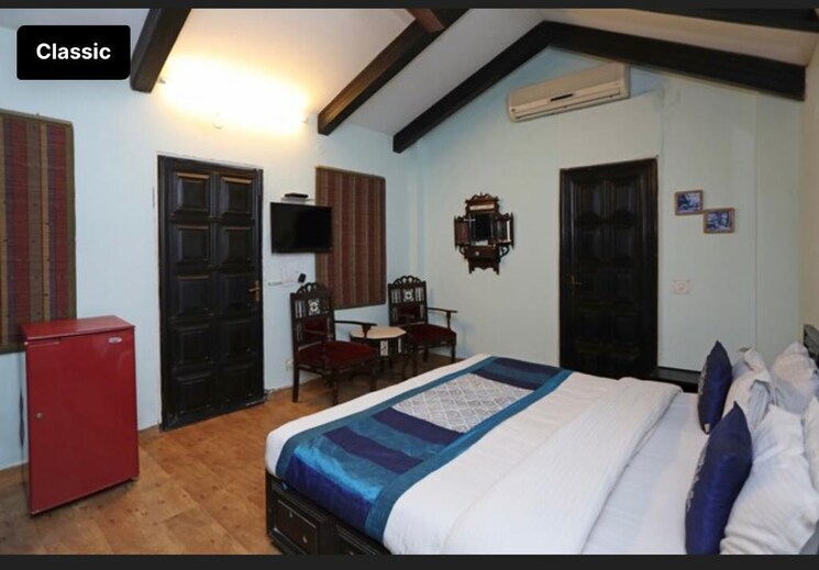 Bedroom, shivalik-tower-kaushambi 6+ Bedroom 350 Sq.Mt. Villa In Anand Vihar Ghaziabad 8762469