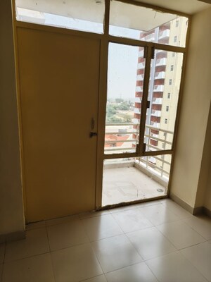 Room in 1 BHK Apartment at Breez Global Heights, Sohna Sector 33 – for Sale