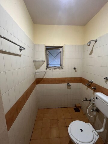 Bathroom in 2 BHK Apartment at Alexandria Apartments, Richmond Town – for Sale