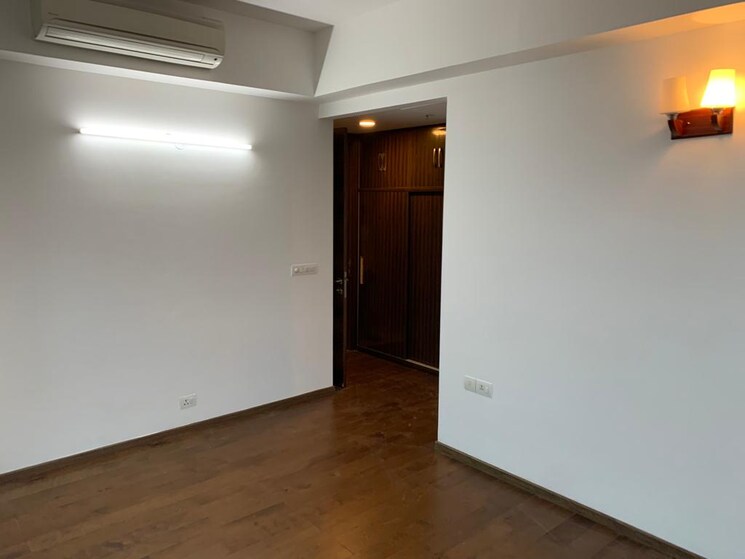 Room, m3m-golf-estate 3 Bedroom 3005 Sq.Ft. Apartment In Sector 65 Gurgaon 8762512