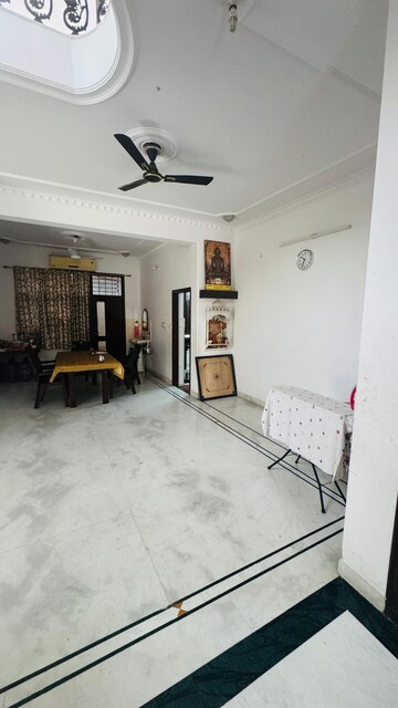Parking in 4 BHK Villa at Shyam Nagar – for Rent