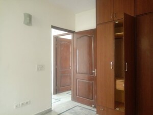 Room in 6+ BHK Villa at JMD Homes, Dlf Ankur Vihar – for Sale