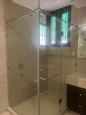 Bathroom in 3 BHK Builder Floor at RWA Apartments Sector 51, Sector 51 – for Rent