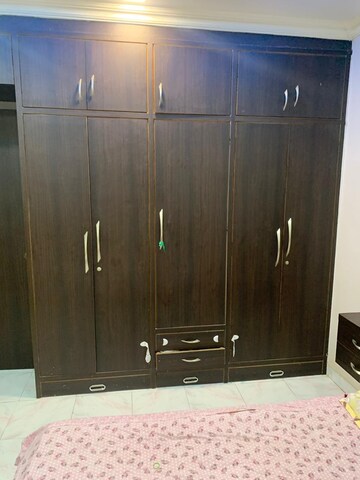 Furnished Amenities in 3 BHK Apartment at Pushpasuhas Apartment, Aundh – for Rent