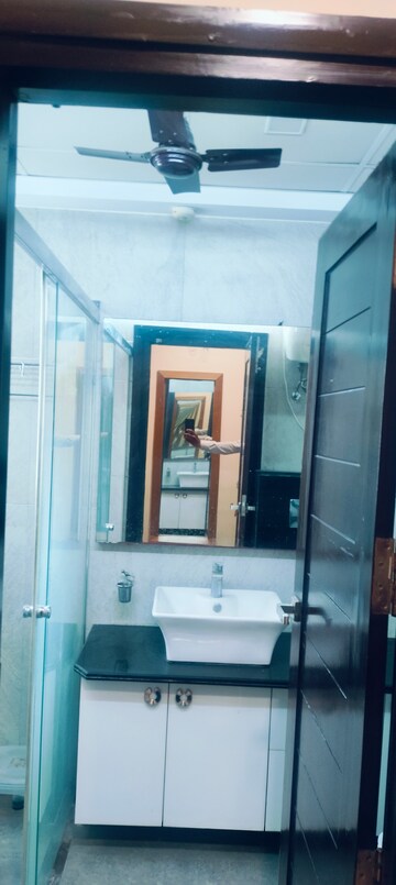 Attached Bathroom in 4 BHK Apartment at C Scheme – for Rent