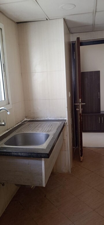 Bathroom in 3 BHK Apartment at Sobha Dew Flower, Jp Nagar – for Rent