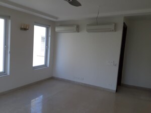 Room in 4 BHK Villa at Emaar Marbella, Sector 66 – for Sale