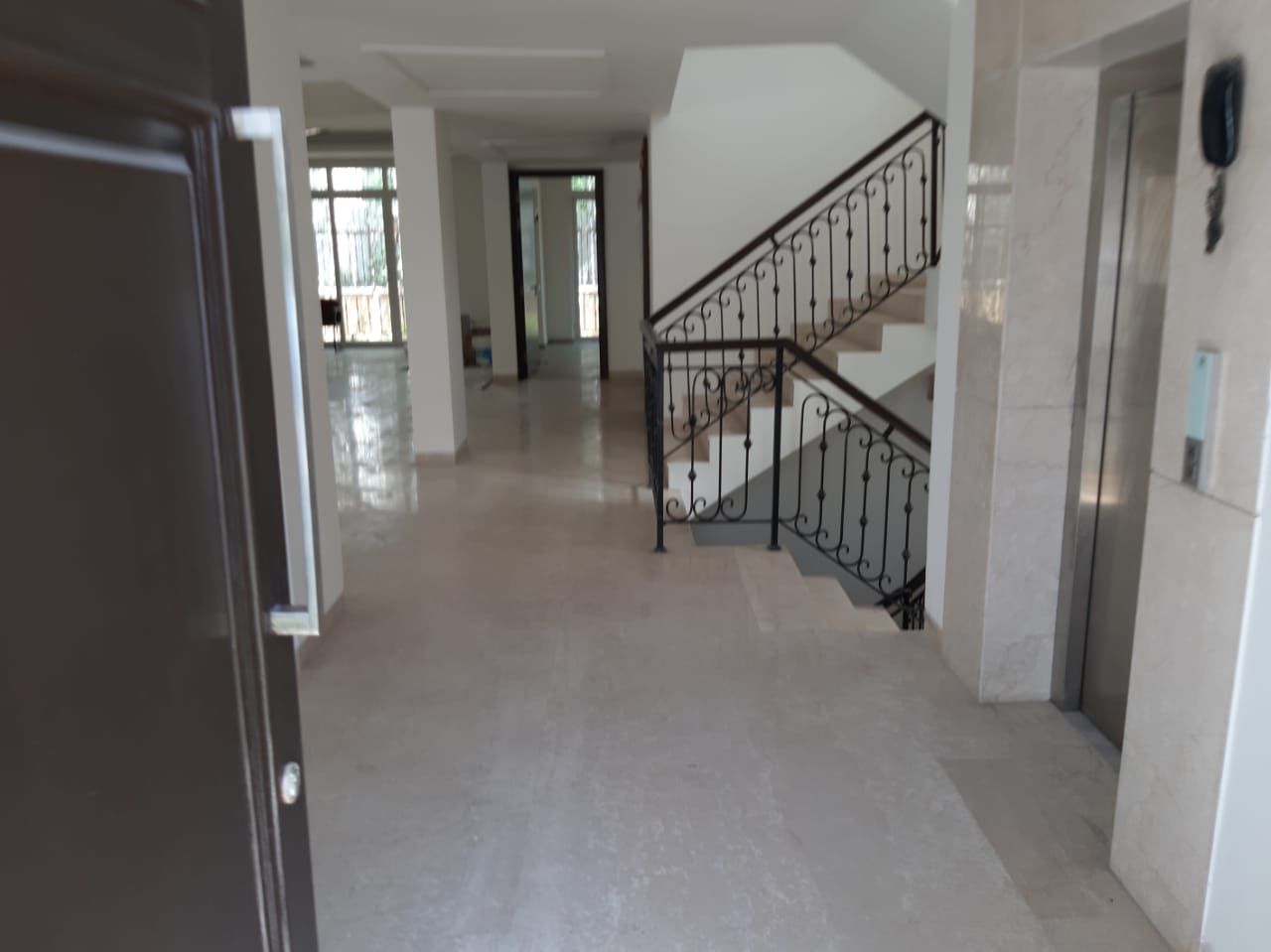 4 BHK + Pooja Room,Servant Room,Study Room,Extra Room 5605 Sq.Ft. Villa in Emaar Marbella