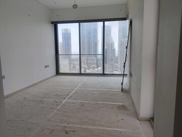 Room in 5 BHK Apartment at Rustomjee Crown, Prabhadevi – for Rent