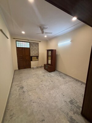 Room in 4 BHK Apartment at Tata Primanti-Tower Residences, Sector 72 – for Sale