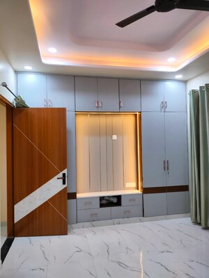 Building Lobby in 5 BHK Villa at Kalwar Road – for Sale