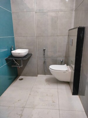 Bathroom in 5 BHK Villa at Kalwar Road – for Sale