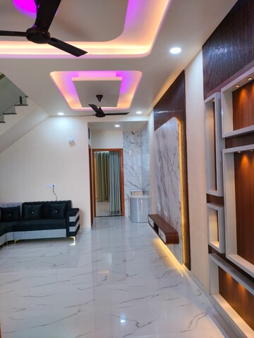Building Lobby in 5 BHK Villa at Kalwar Road – for Sale