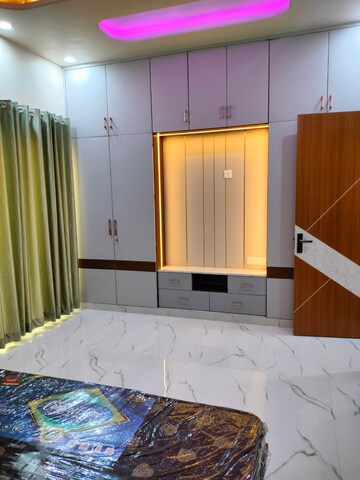 Bedroom in 5 BHK Villa at Kalwar Road – for Sale