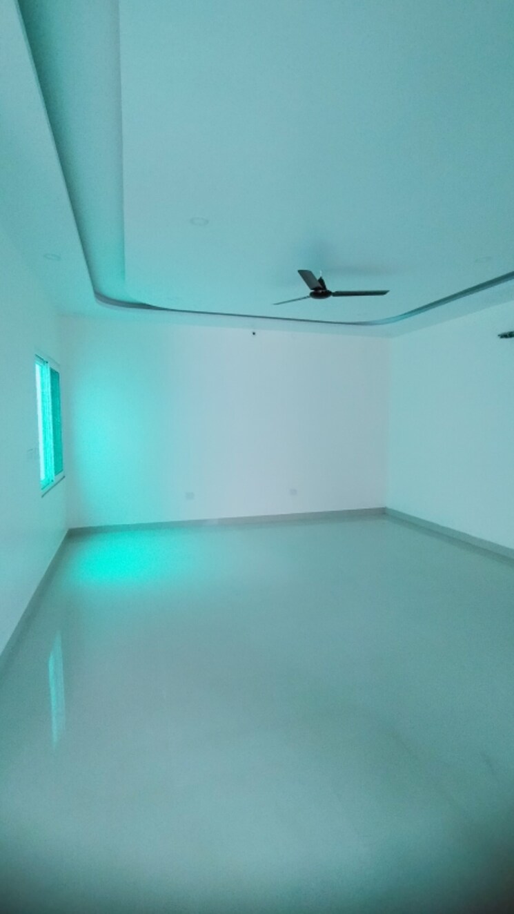 undefined, gomti nagar 5 Bedroom 2200 Sq.Ft. Penthouse In Gomti Nagar Lucknow 8762642