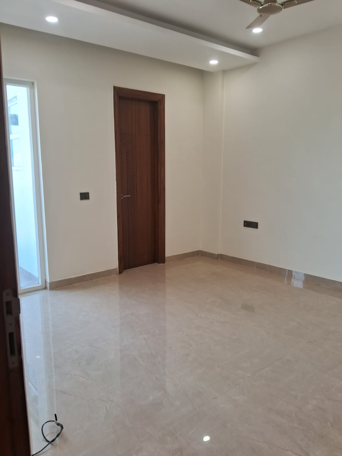 4 BHK + Servant Room Builder Floor For Sale in Bptp Parkland Sector 84