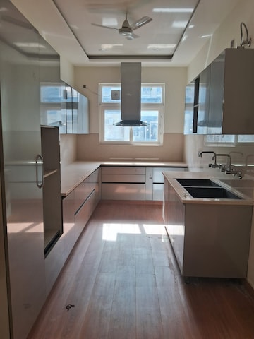 Kitchen in 4 BHK Builder Floor at Sector 84 – for Sale