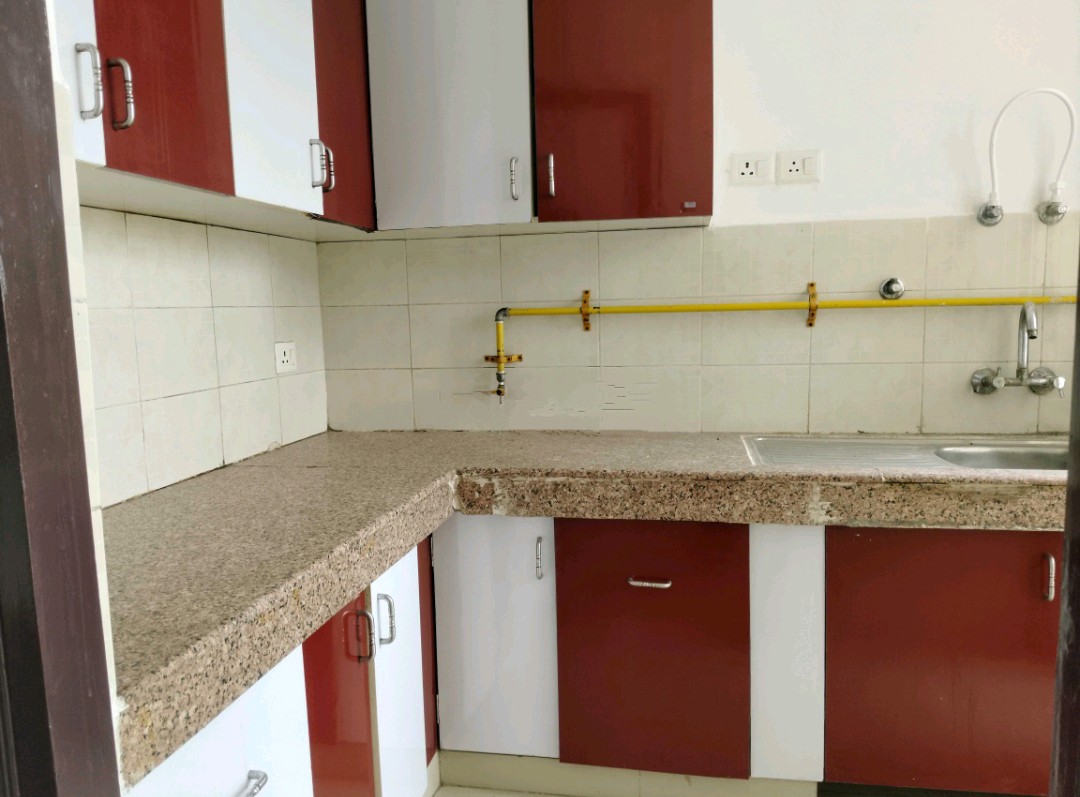 2 BHK Apartment For Sale in Logix Blossom Zest