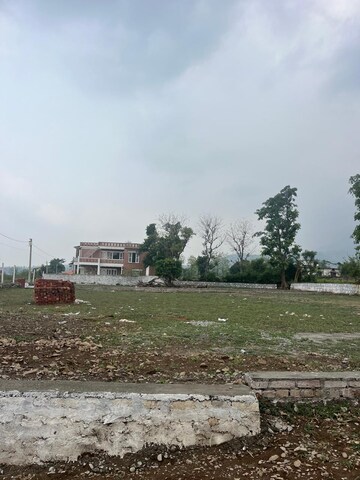  Plot For Sale in Selakui