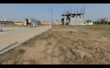 Plot For Sale in Sector 75