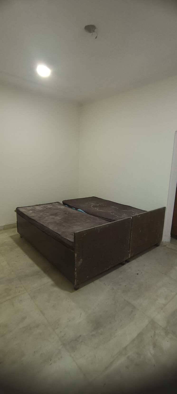 Bedroom, ashok nagar 2.5 Bedroom 900 Sq.Ft. Builder Floor In Ashok Nagar Delhi 8762735