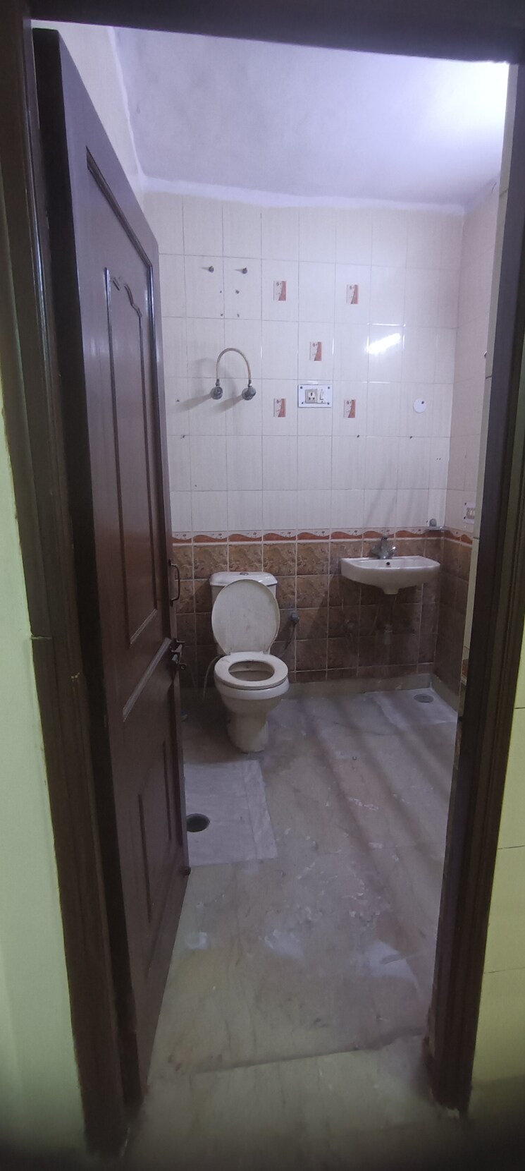 Bathroom, ashok nagar 2.5 Bedroom 900 Sq.Ft. Builder Floor In Ashok Nagar Delhi 8762735