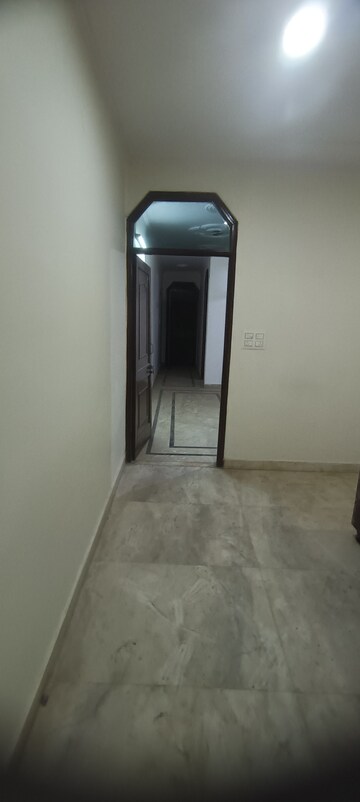 Room in 2.5 BHK Builder Floor at Ashok Nagar – for Rent