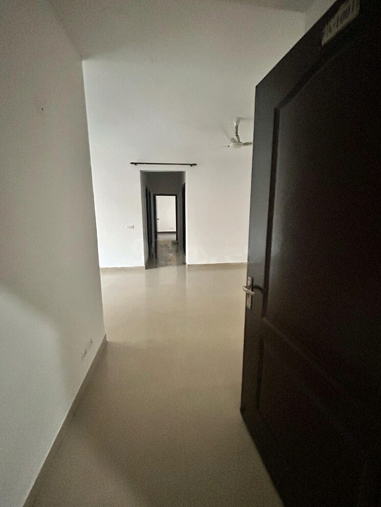Room, jm-aroma 3 Bedroom 993 Sq.Ft. Apartment In Sector 75 Noida 8762721