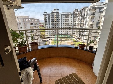 Kitchen in 2.5 BHK Apartment at Pethkar Samrajya, Kothrud – for Sale
