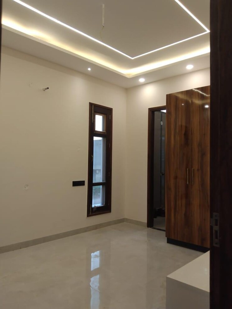 Room, aerocity 6 Bedroom 2000 Sq.Ft. Independent House In Aerocity Mohali 8762811