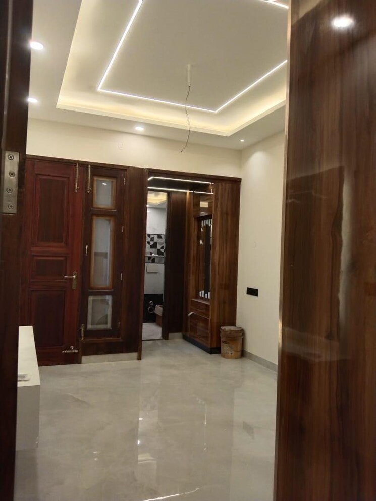 Room, aerocity 6 Bedroom 2000 Sq.Ft. Independent House In Aerocity Mohali 8762811