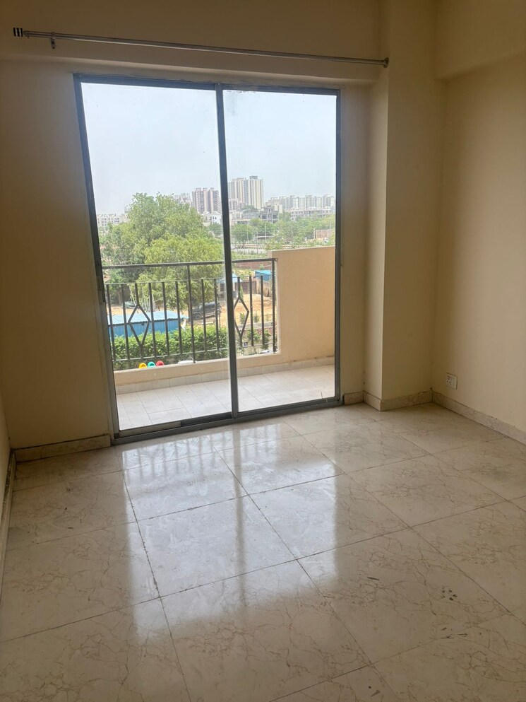 Room, mrg-the-balcony 2 Bedroom 1100 Sq.Ft. Apartment In Sector 93 Gurgaon 8762838