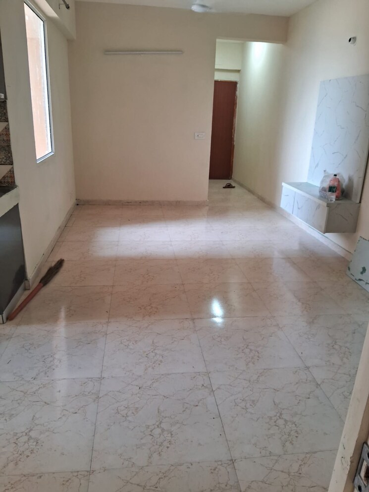 Room, mrg-the-balcony 2 Bedroom 1050 Sq.Ft. Apartment In Sector 93 Gurgaon 8762865