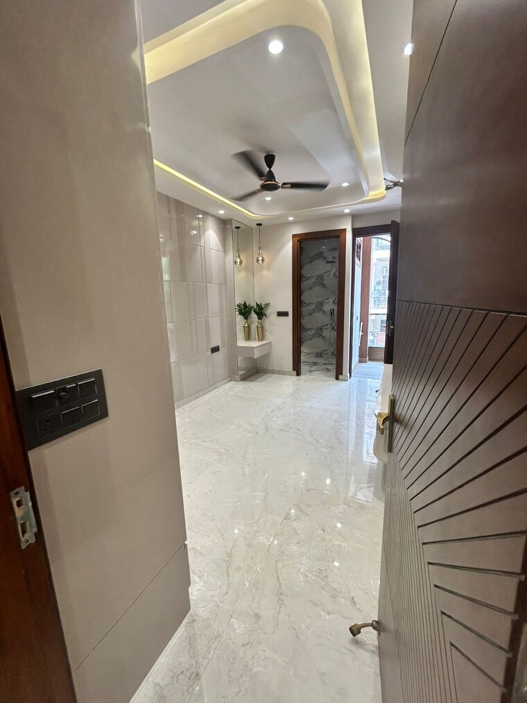 Bathroom, niti khand ii 3 Bedroom 1200 Sq.Ft. Builder Floor In Niti Khand ii Ghaziabad 8762904