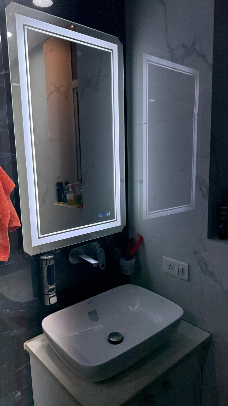 Bathroom, jaypee-wish-town-klassic 3.5 Bedroom 1900 Sq.Ft. Apartment In Sector 134 Noida 8762922