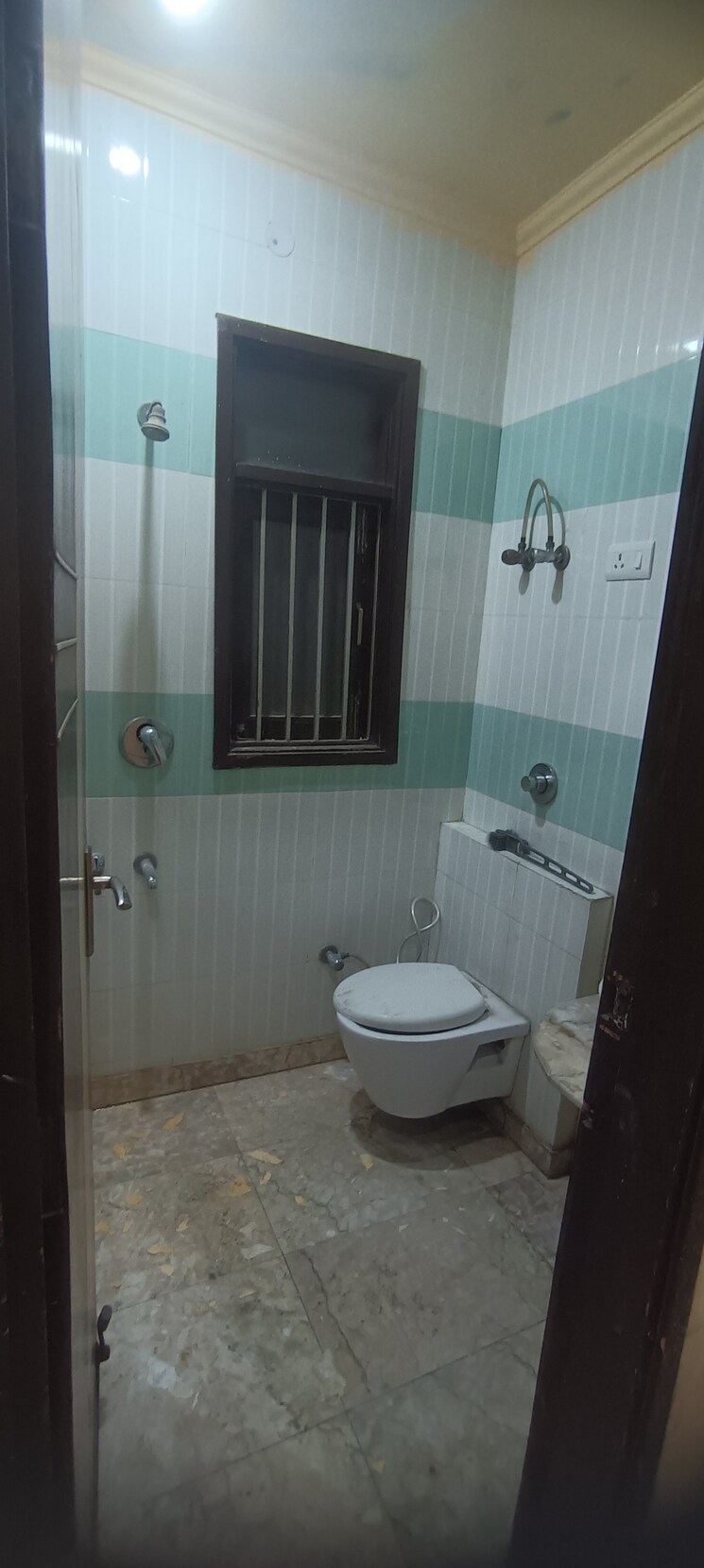 Bathroom, ashok nagar 2.5 Bedroom 900 Sq.Ft. Builder Floor In Ashok Nagar Delhi 8762916