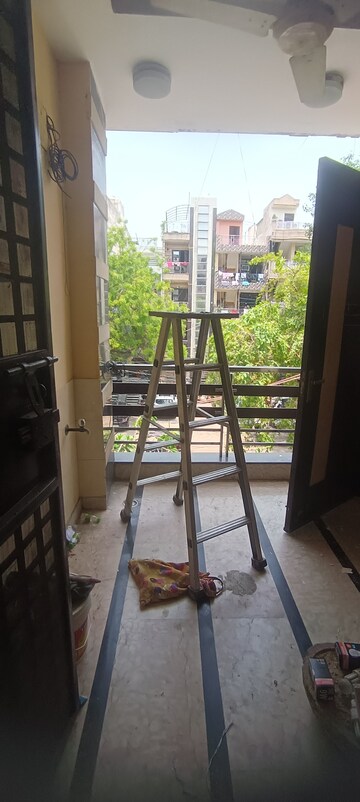 Gym in 2.5 BHK Builder Floor at Ashok Nagar – for Rent