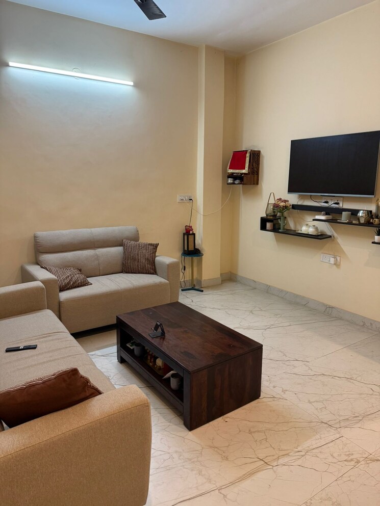 Living Room, sector 46 2 Bedroom 1250 Sq.Ft. Builder Floor In Sector 46 Gurgaon 8762961