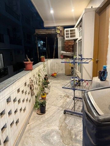Balcony in 2 BHK Builder Floor at Sector 46 – for Rent