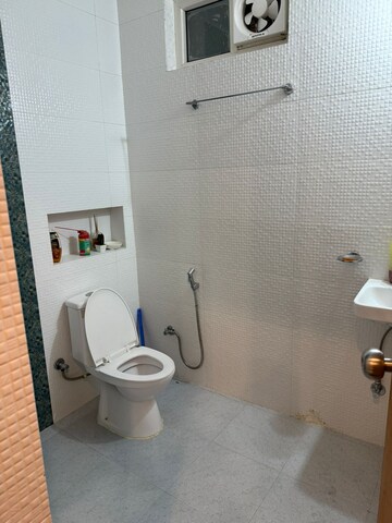 Bathroom in 2 BHK Builder Floor at Sector 46 – for Rent