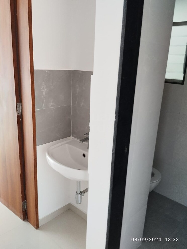 Bathroom, krisala-41-elite 2 Bedroom 830 Sq.Ft. Apartment In Tathawade Pune 8762956