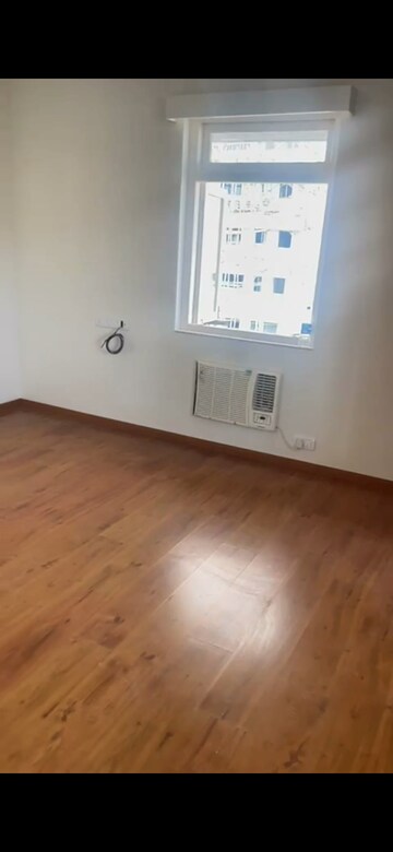 Room in 3 BHK Apartment at Breach Candy – for Rent