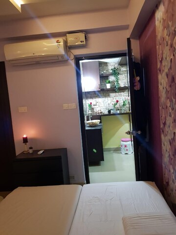 Furnished Amenities in 3 BHK Apartment at Indu Fortune Fields Annexe, Hi Tech City – for Rent