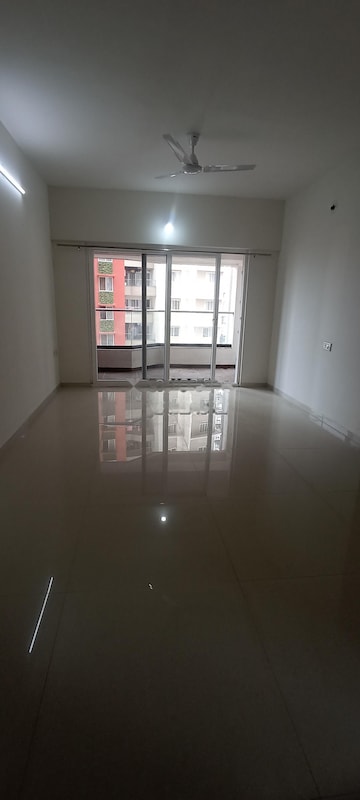 Room in 3 BHK Apartment at Avon Vista, Balewadi – for Rent