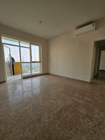 Room in 2 BHK Apartment at Ireo The Corridors, Sector 67a – for Sale