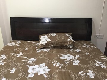 Furnished Amenities in 3 BHK Apartment at Gaur City 6th Avenue, Sector 4 Greater Noida – for Rent