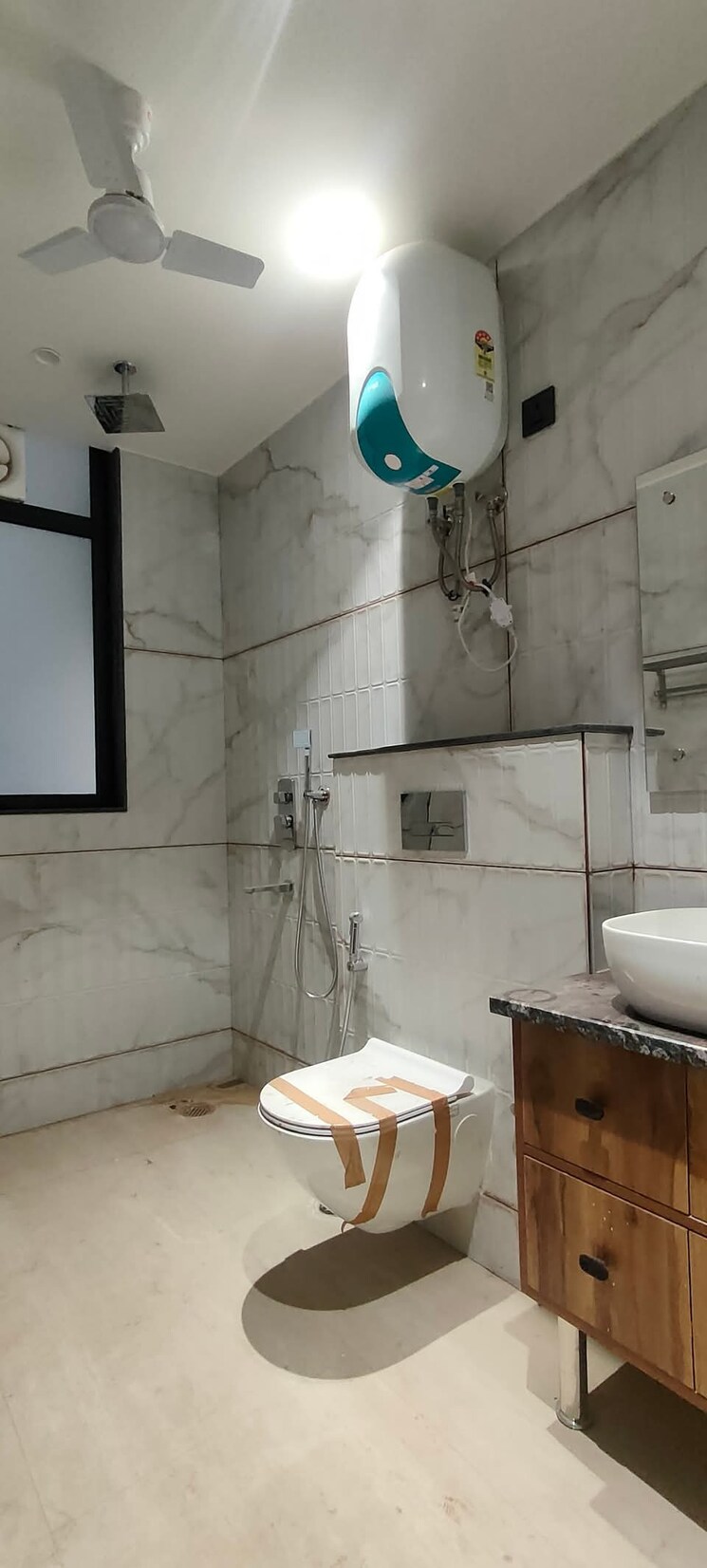 Bathroom, green-wood-city 4 Bedroom 502 Sq.Yd. Apartment In Sector 45 Gurgaon 8763088