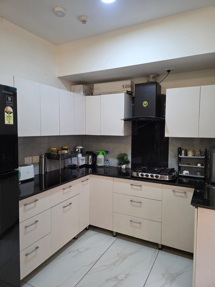 Kitchen, gmada-eco-city 5 Bedroom 3600 Sq.Ft. Independent House In North Mullanpur Chandigarh 8763090