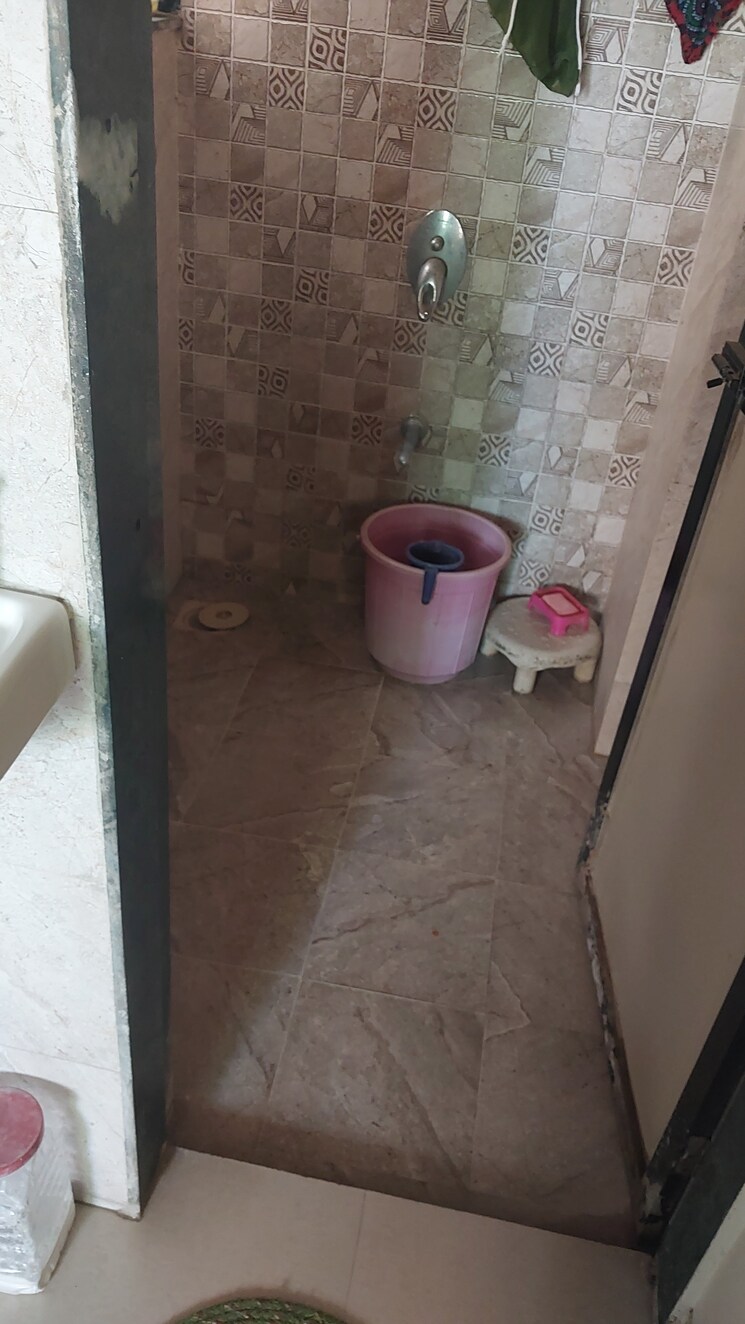 Bathroom, kopar khairane sector 19 1 Bedroom 550 Sq.Ft. Apartment In Kopar Khairane Sector 19 Navi Mumbai 8763753