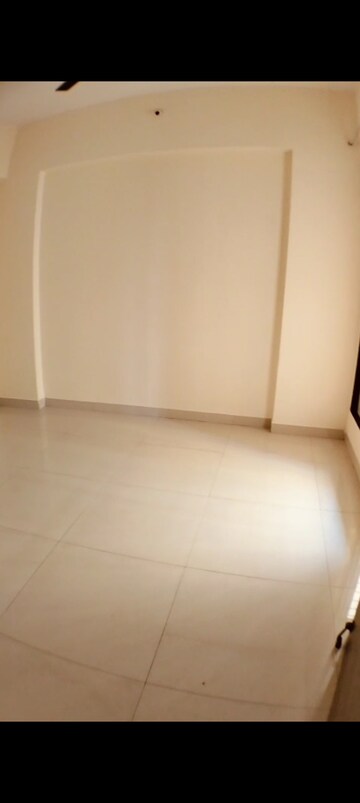Room in 1 BHK Apartment at Jeevdani Oakwood, Nalasopara West – for Sale